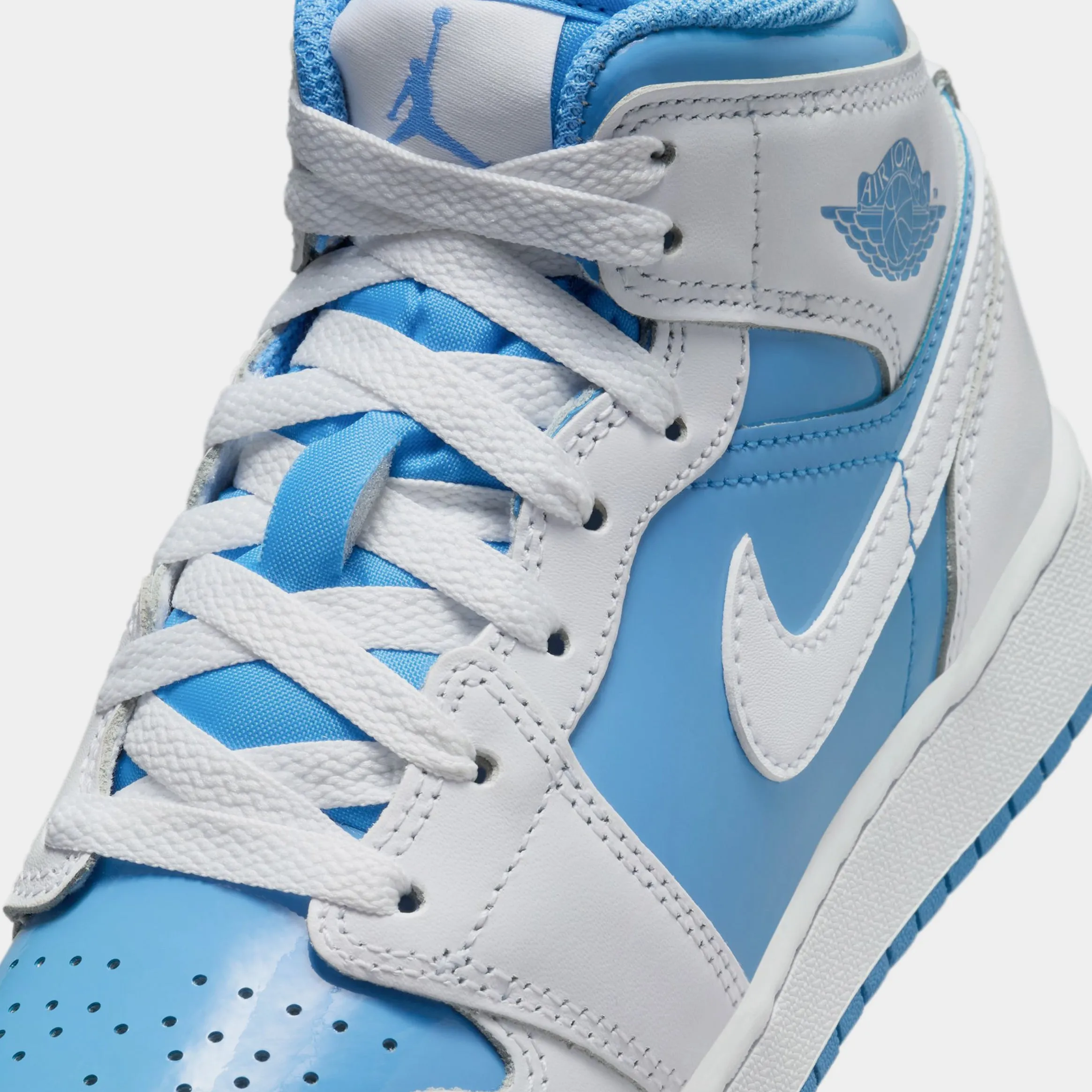 Air Jordan 1 Retro Mid Legend Blue Grade School Lifestyle Shoes (White/Legend Blue)