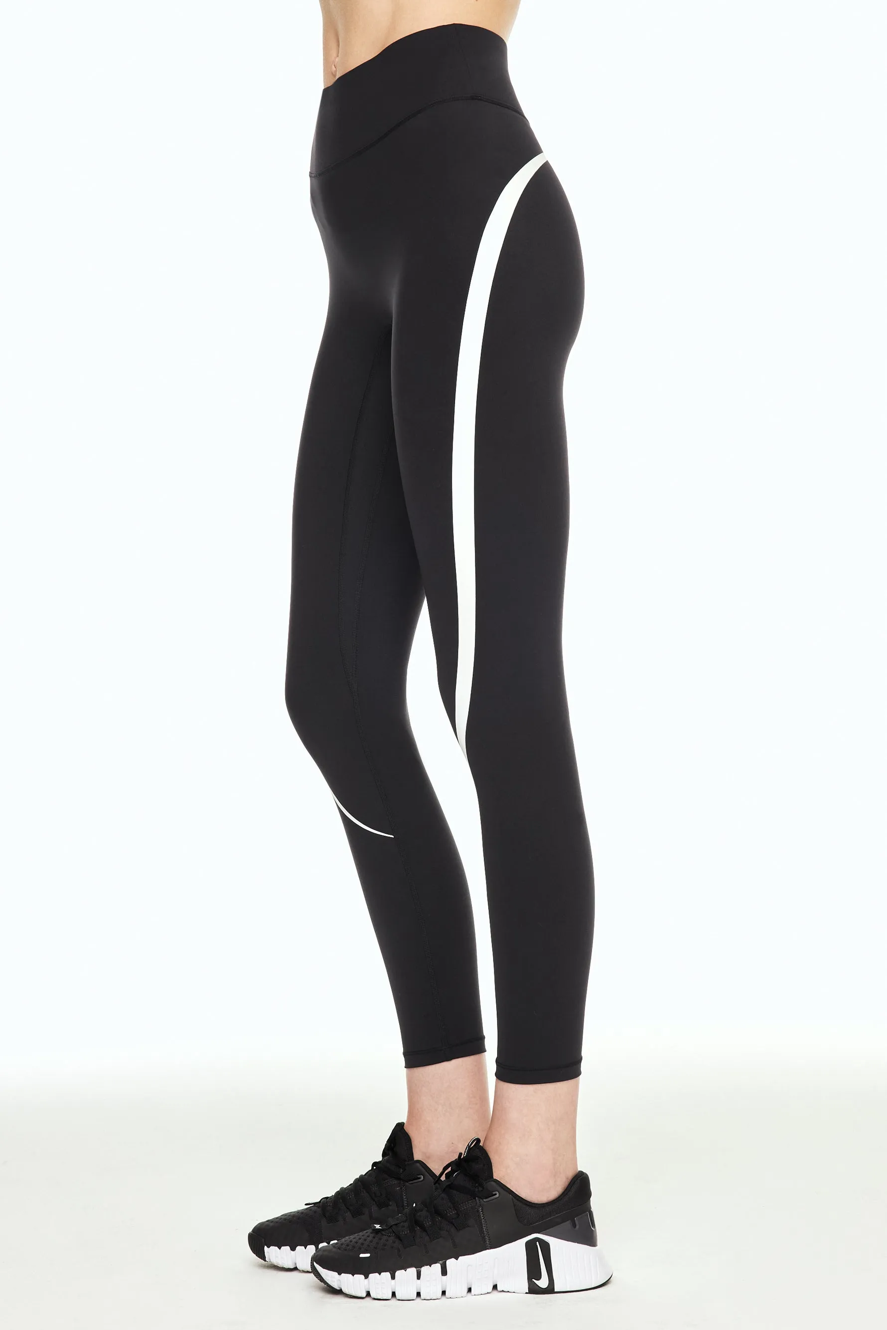 Center Stage Contrast Legging - Black/white