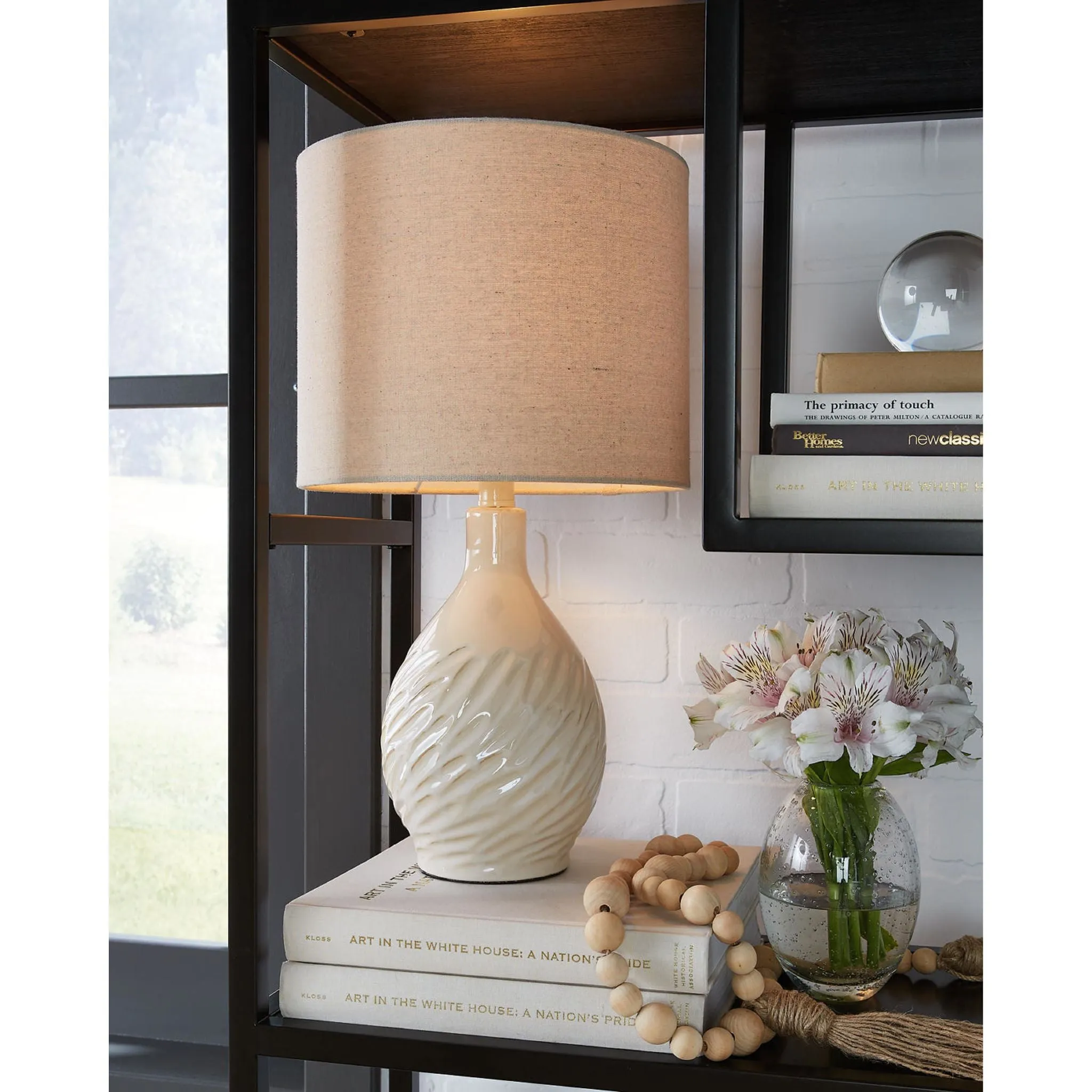 Garinton Table Lamp