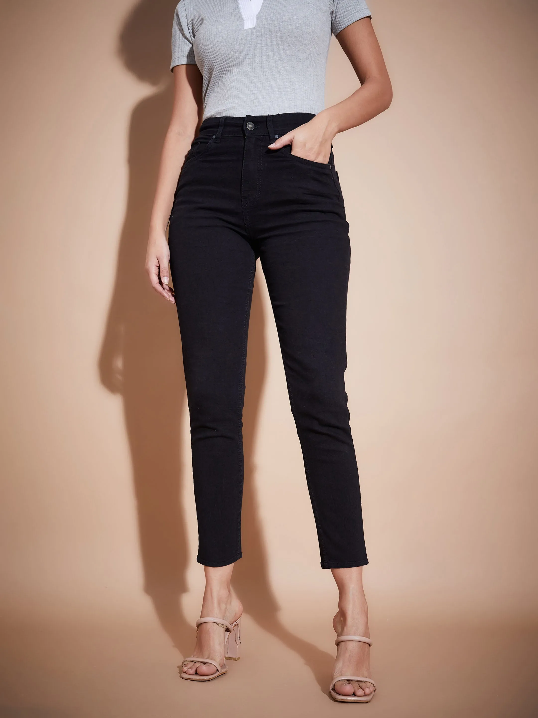 Women Black Denim Premium Relax Jeans